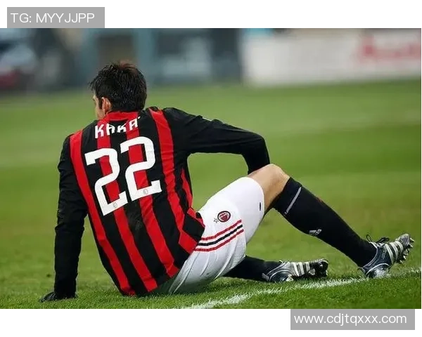 足球明星站立剪辑软件助你轻松制作精彩足球视频分享与创作新体验